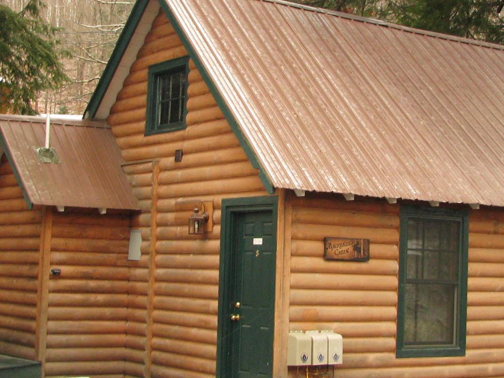 Pine Knoll Hotel Lakeside Lodge & Cabin Old Forge Room photo