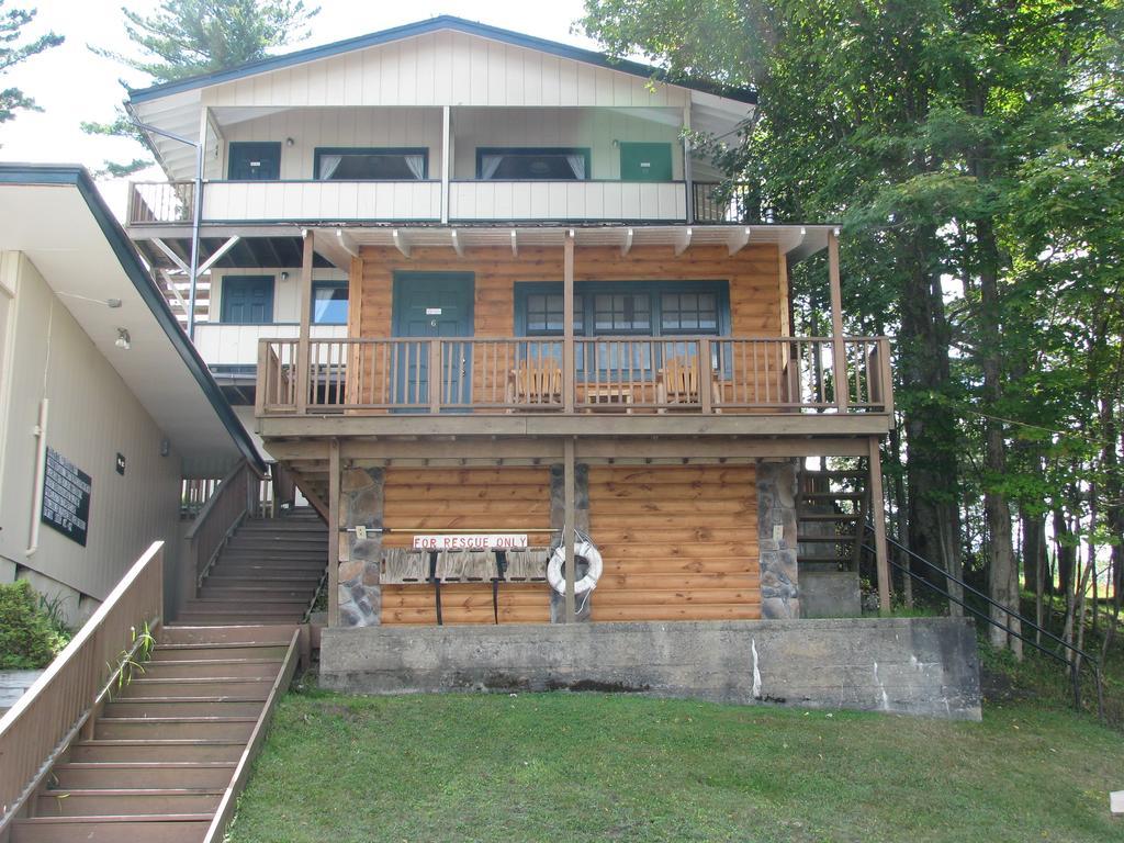 Pine Knoll Hotel Lakeside Lodge & Cabin Old Forge Exterior photo