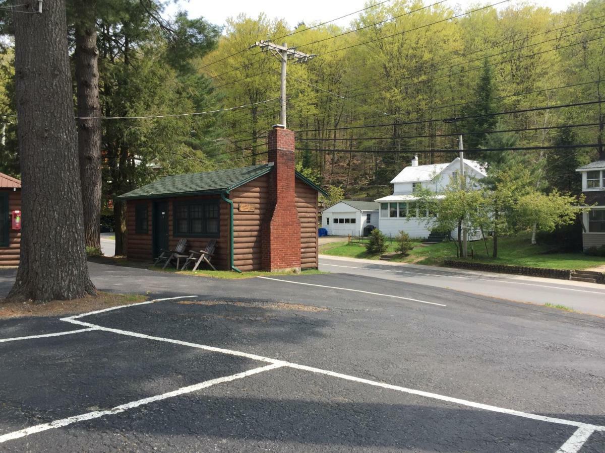 Pine Knoll Hotel Lakeside Lodge & Cabin Old Forge Exterior photo